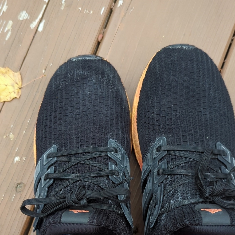 Adidas Ultra Boost - Picture 2 of 6